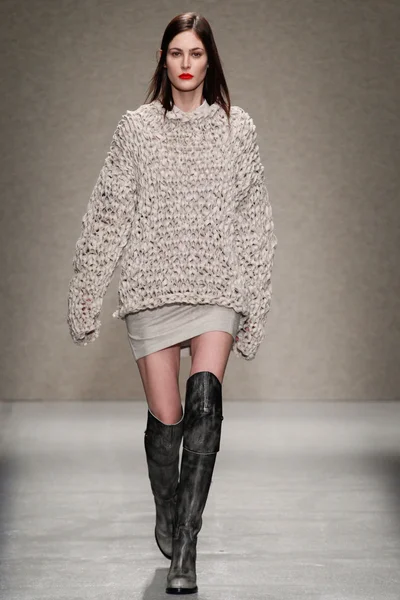 Look 2